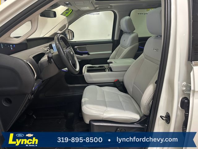 Certified 2025 Ford Expedition Platinum w/ Driver's Package AWD/4WD image 7