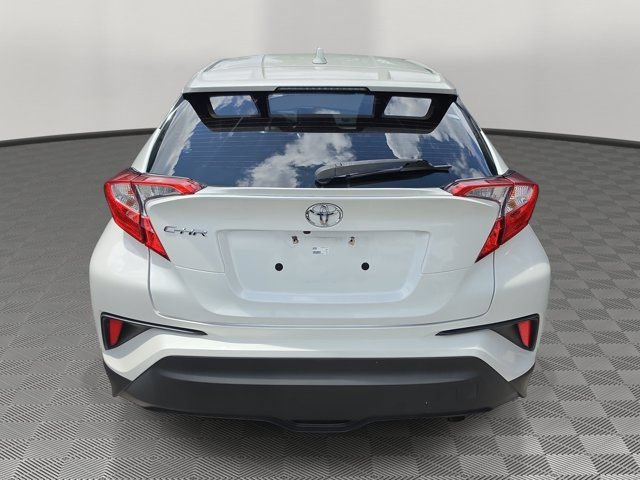 Used 2020 Toyota C-HR LE FWD image 6