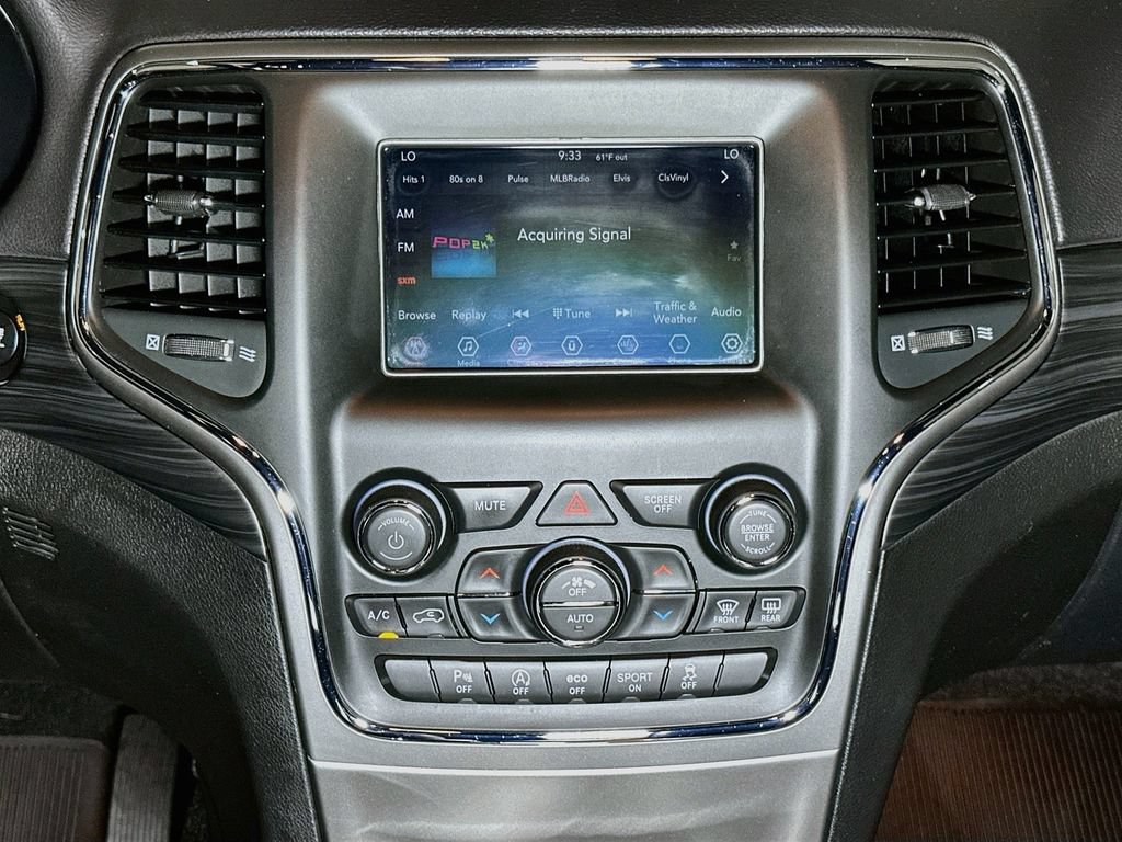 Used 2021 Jeep Grand Cherokee Laredo w/ Security & Convenience Group AWD/4WD image 14