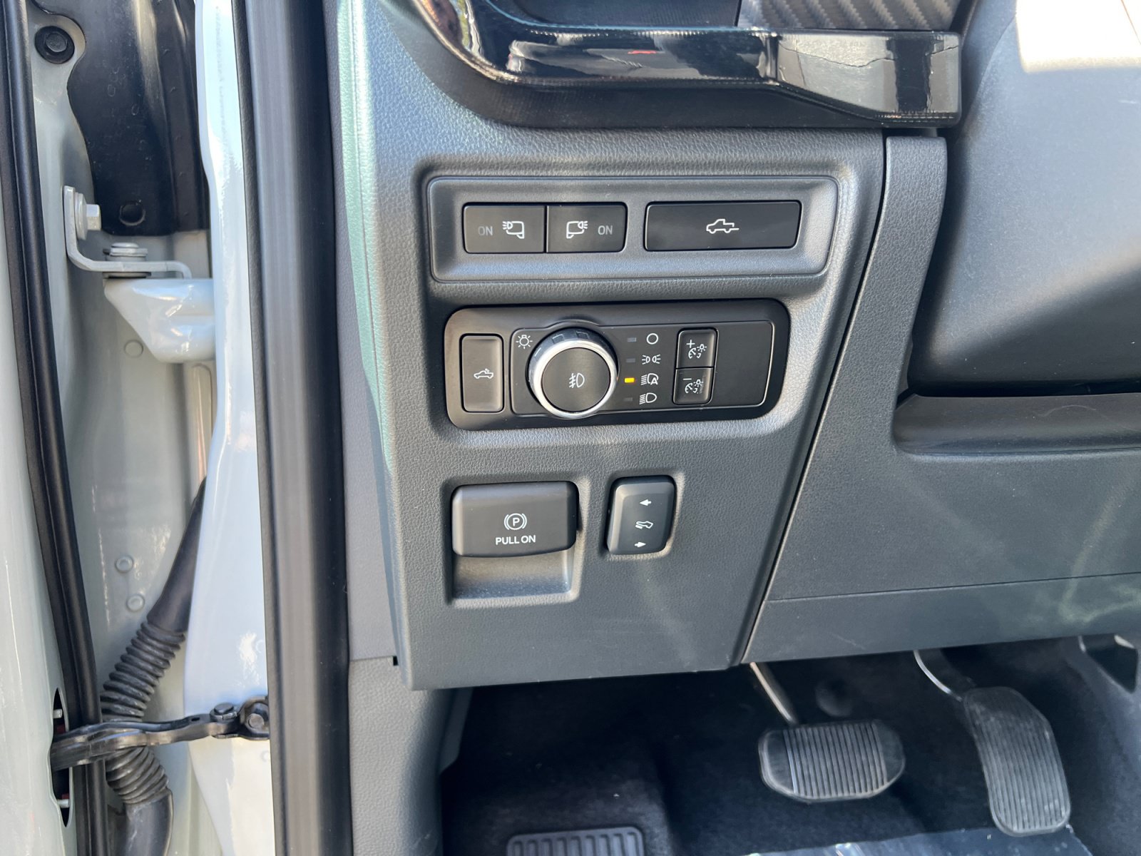 Certified 2023 Ford F150 Raptor w/ Equipment Group 802A Raptor R AWD/4WD image 12