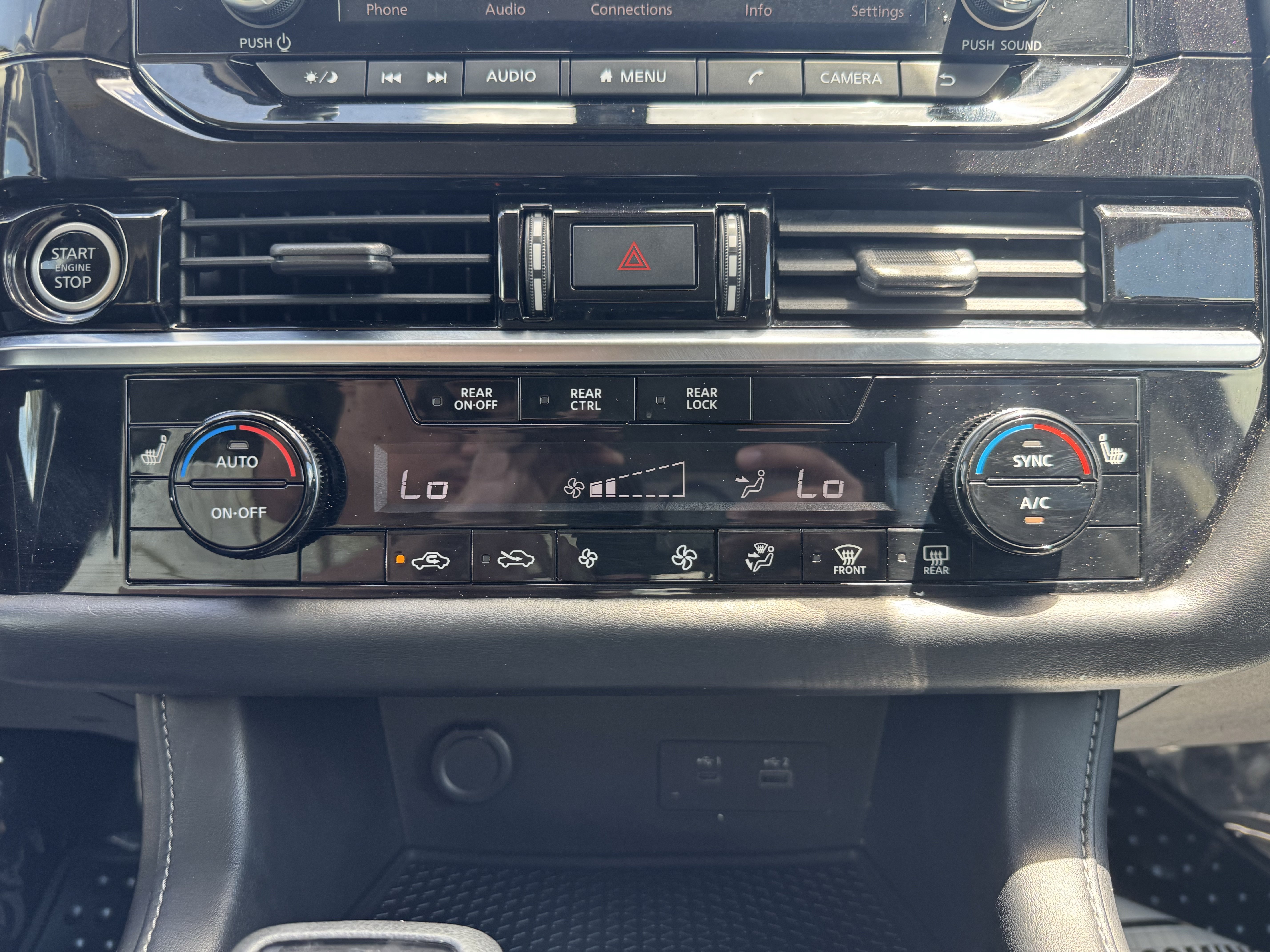 Used 2022 Nissan Pathfinder SV FWD image 14