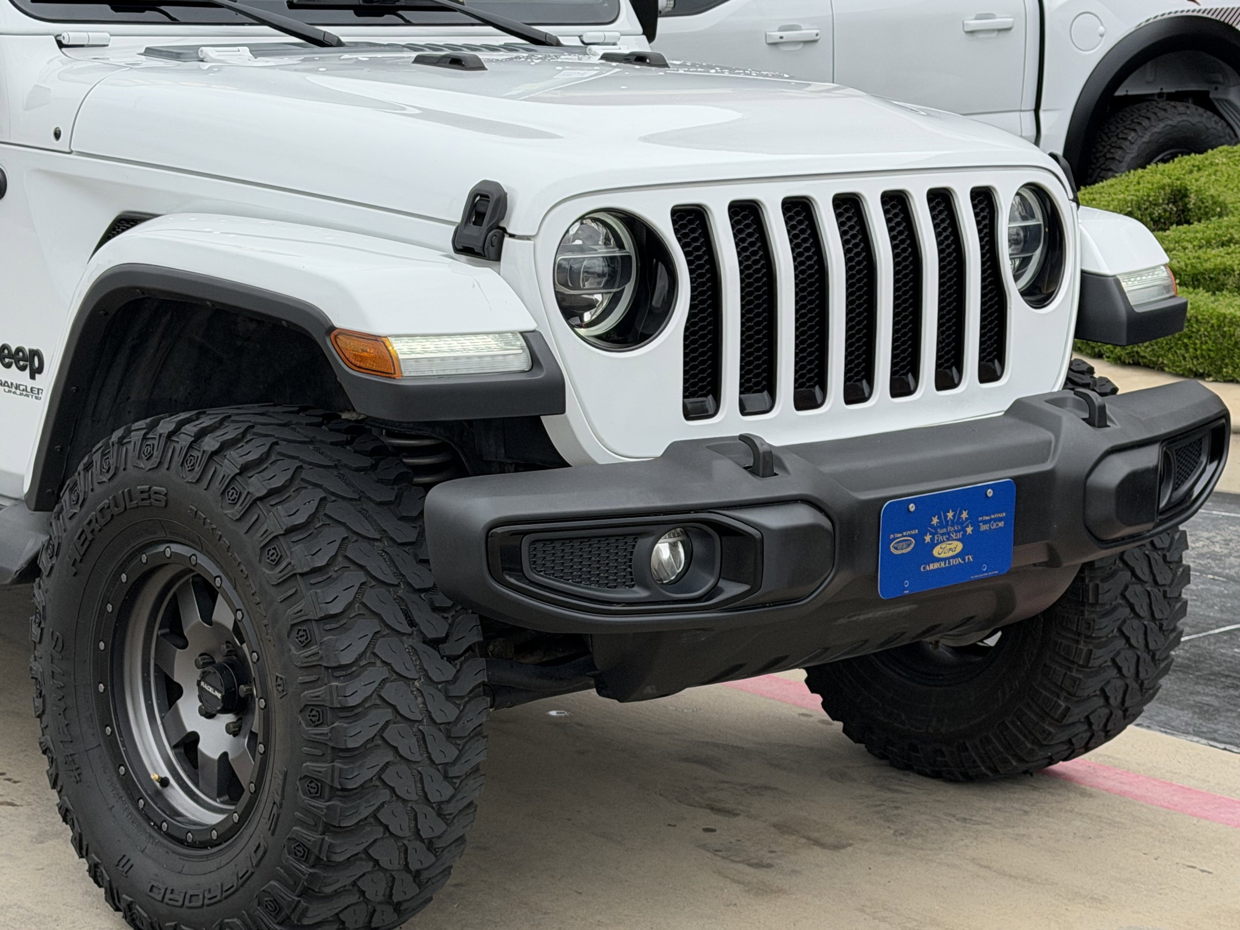 Used 2020 Jeep Wrangler Unlimited Sahara AWD/4WD image 10