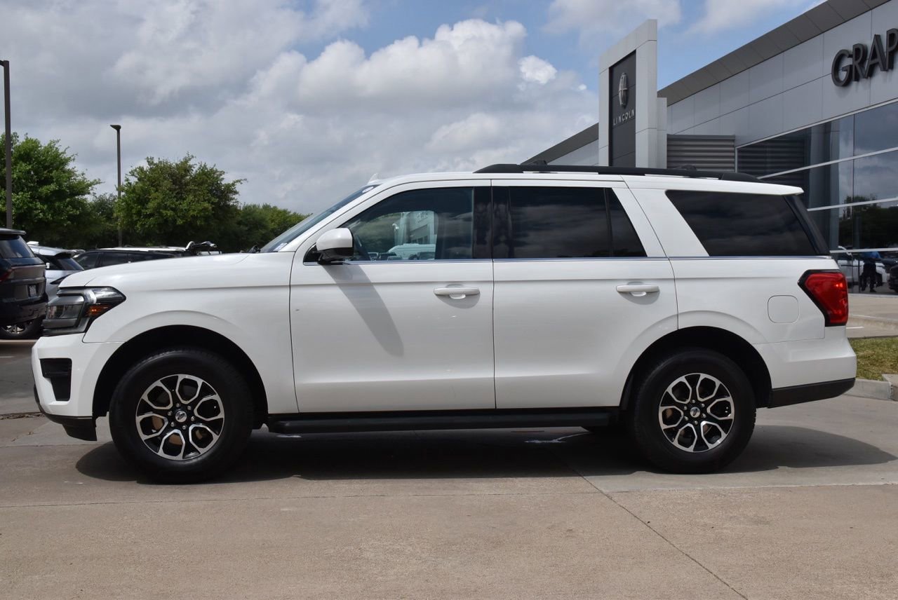 Certified 2022 Ford Expedition XLT image 4