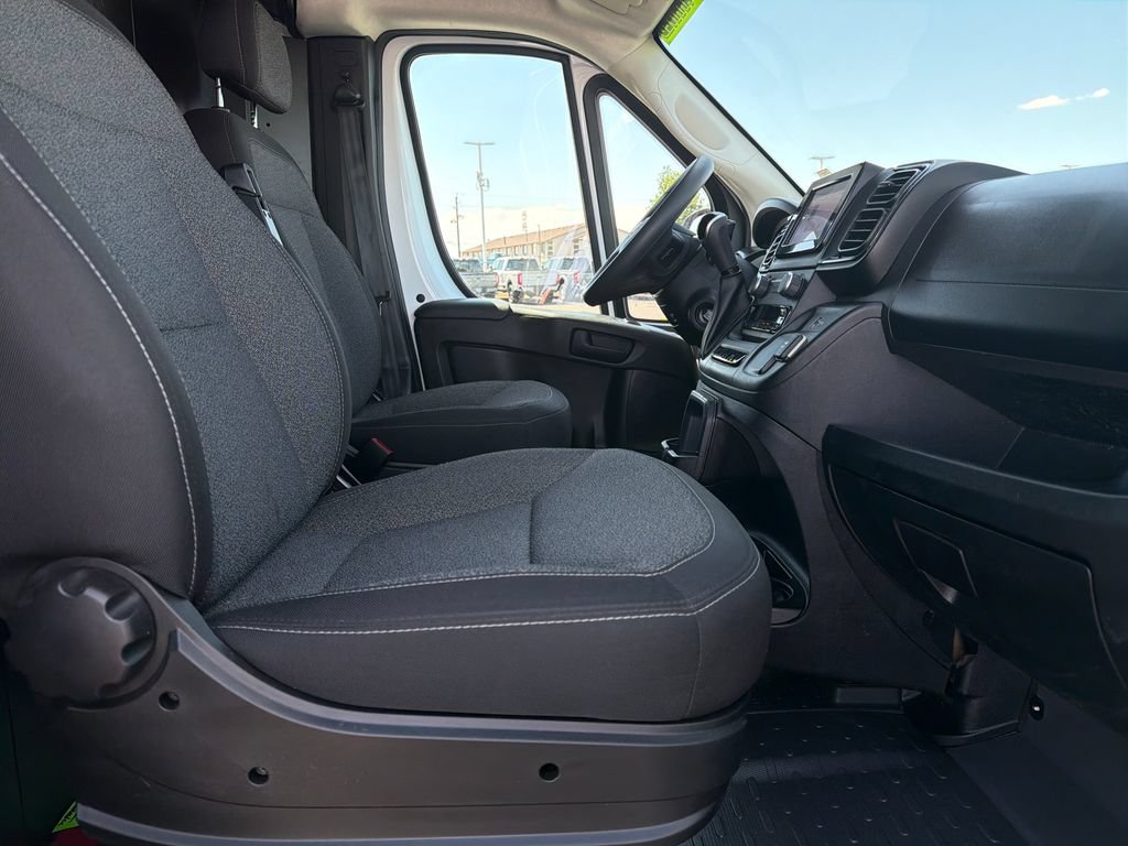 Used 2025 RAM ProMaster 2500 w/ U-Haul Equipment Group FWD image 18