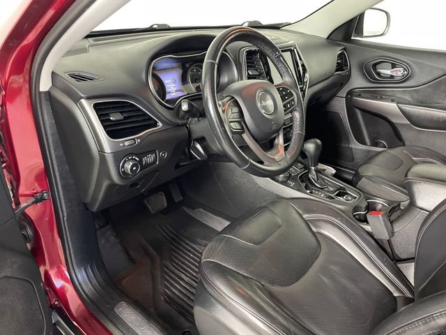 Used 2019 Jeep Cherokee Limited w/ Technology Group AWD/4WD image 3