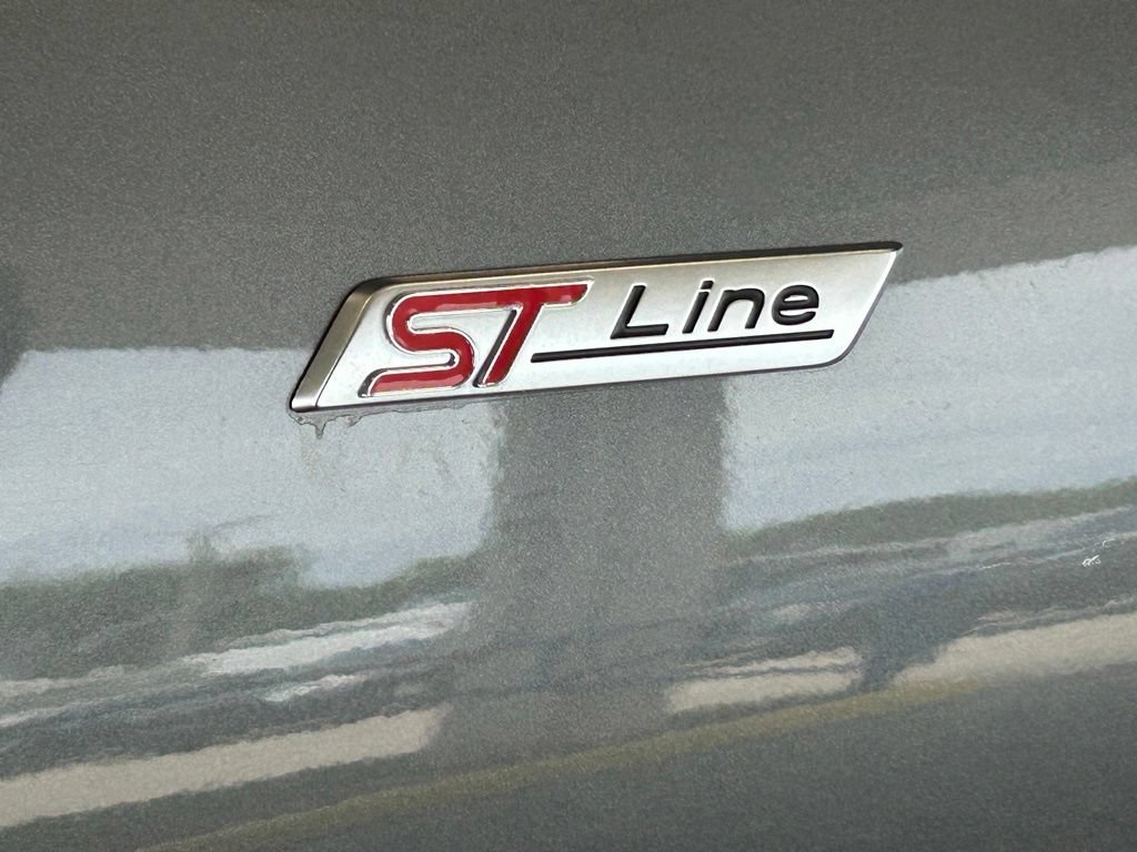 Certified 2025 Ford Escape ST-Line FWD image 17