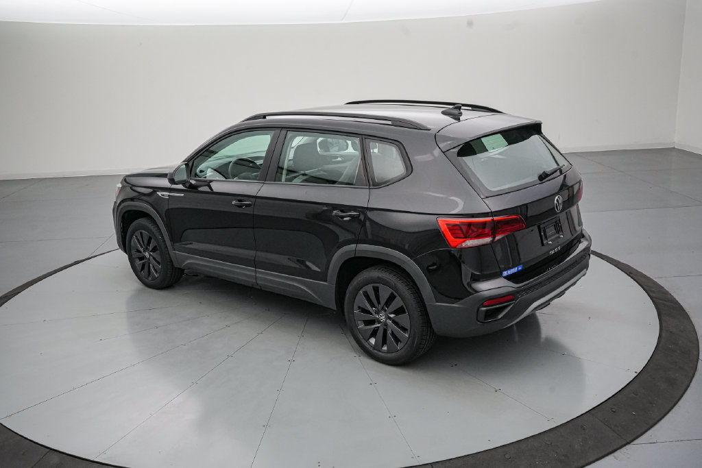 Used 2023 Volkswagen Taos S FWD image 6