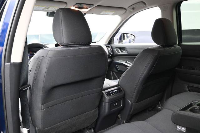 Used 2025 Nissan Pathfinder SV AWD/4WD image 24