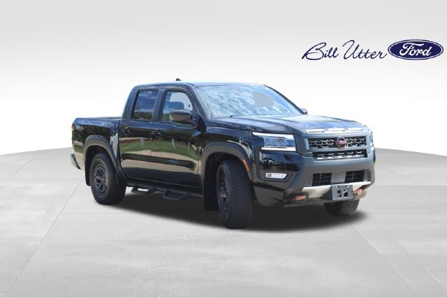 Used 2025 Nissan Frontier Pro-X RWD image 3