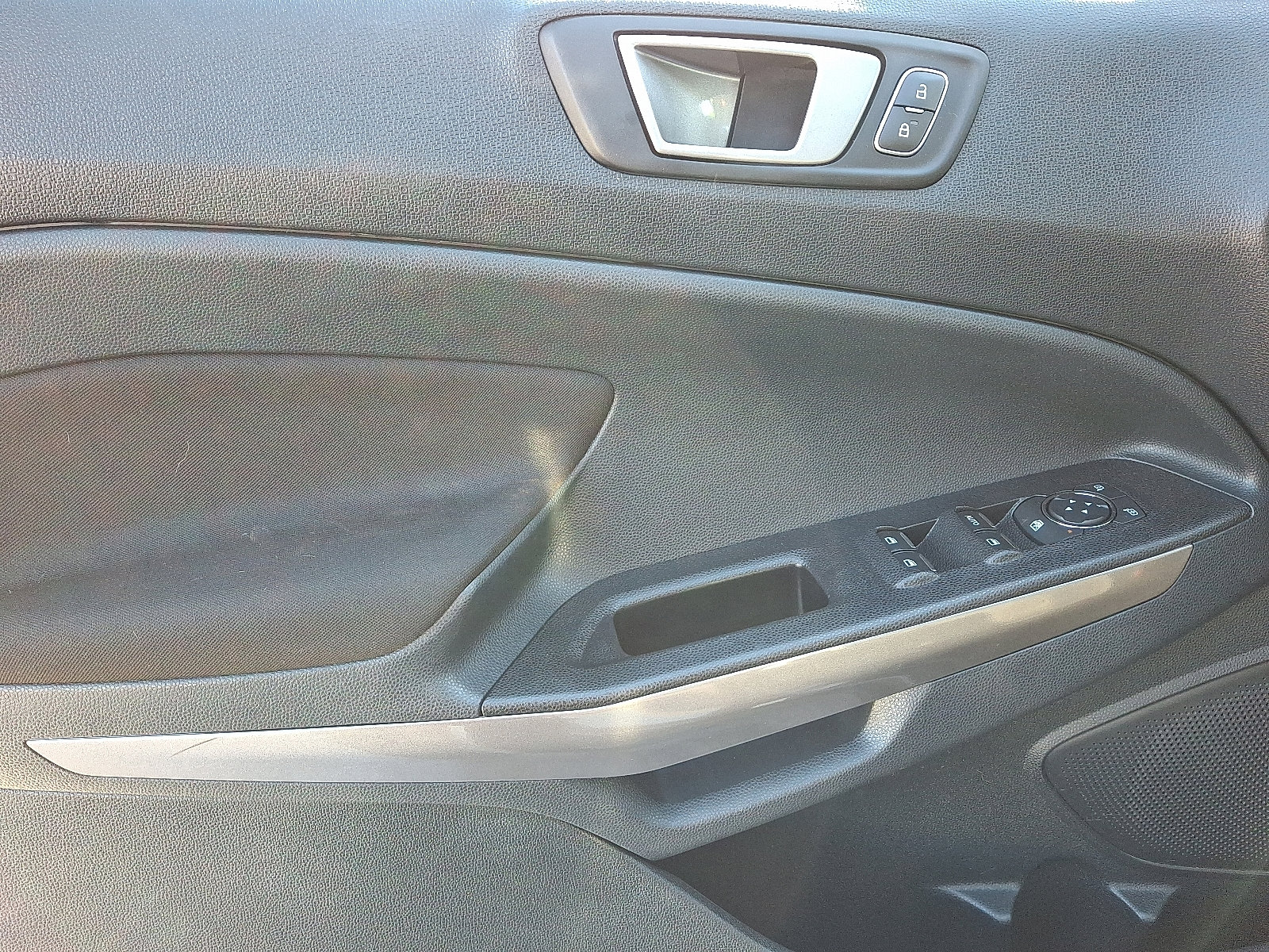 Certified 2022 Ford EcoSport SE w/ SE Convenience Package image 11