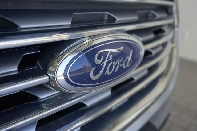 Certified 2020 Ford Edge SEL w/ Cold Weather Package AWD/4WD image 18