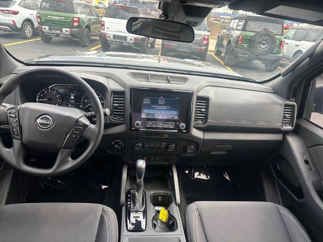 Used 2023 Nissan Frontier SV w/ Midnight Edition Package AWD/4WD image 9