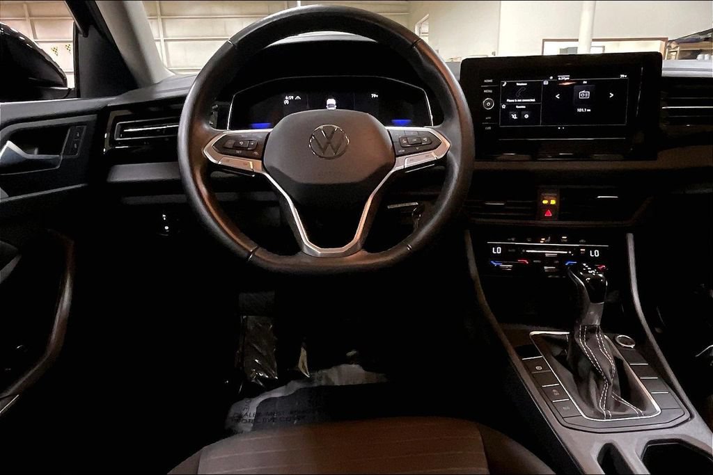 Used 2025 Volkswagen Jetta S FWD image 4