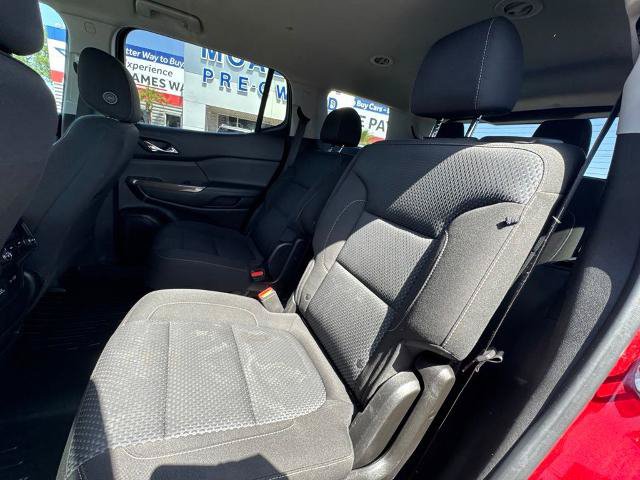 Used 2021 GMC Acadia SLE w/ Driver Convenience Package FWD image 19