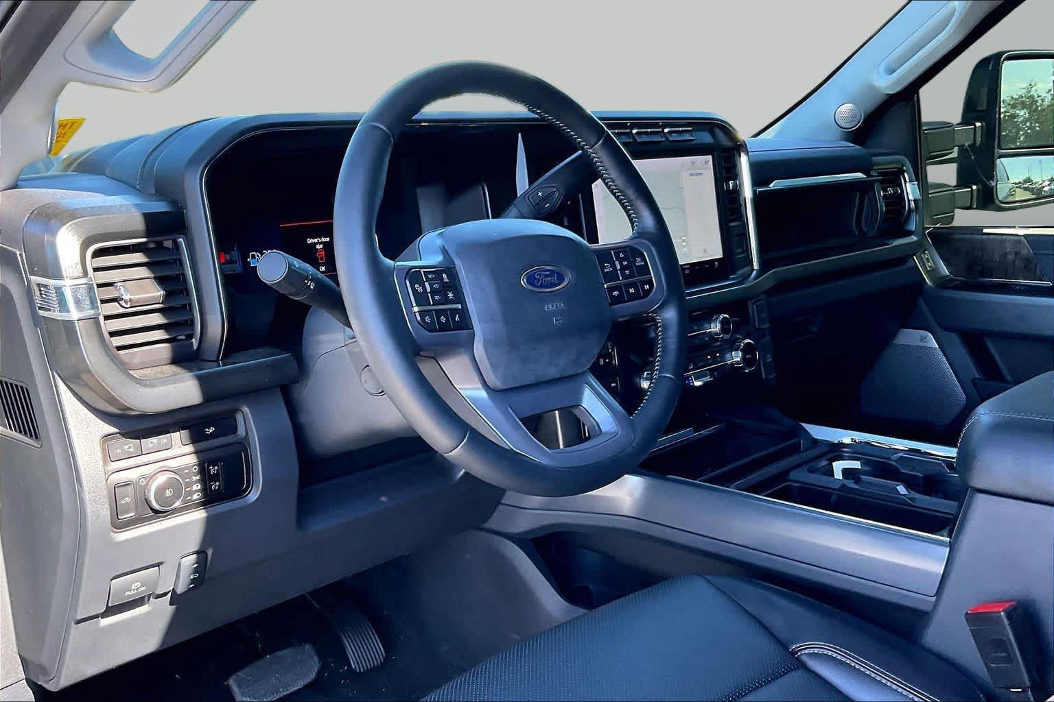 Certified 2024 Ford F250 Lariat w/ Lariat Ultimate Package AWD/4WD image 16