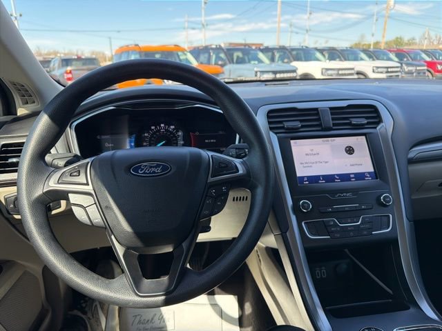Certified 2020 Ford Fusion SE image 26