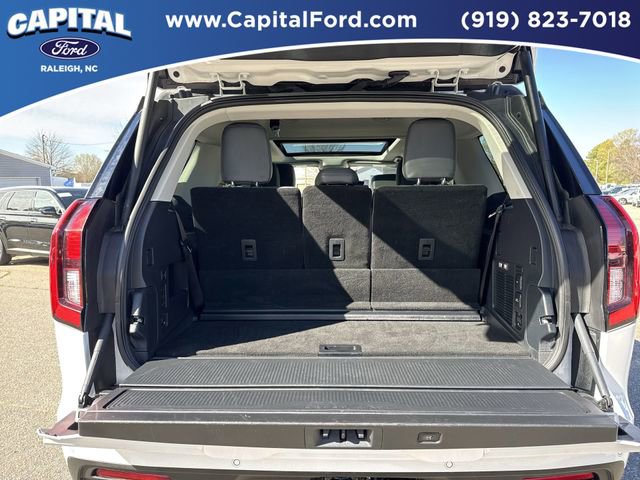 Certified 2025 Ford Expedition Active image 16