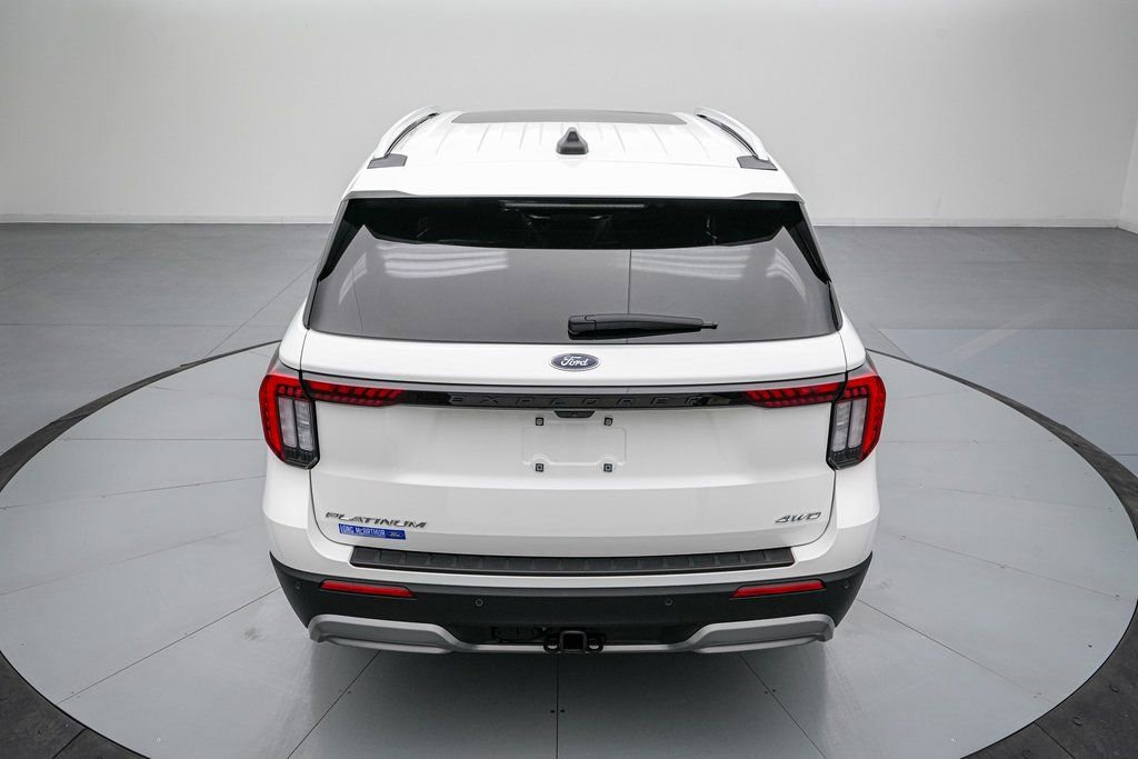 Certified 2025 Ford Explorer Platinum image 4