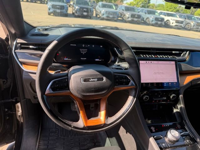 Used 2024 Jeep Grand Cherokee L Summit AWD/4WD image 15