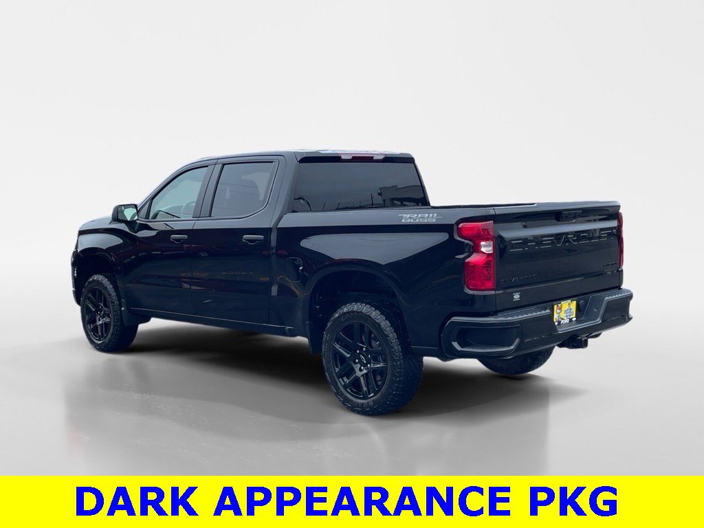 Used 2024 Chevrolet Silverado 1500 Custom Trail Boss w/ Dark Appearance Package image 4