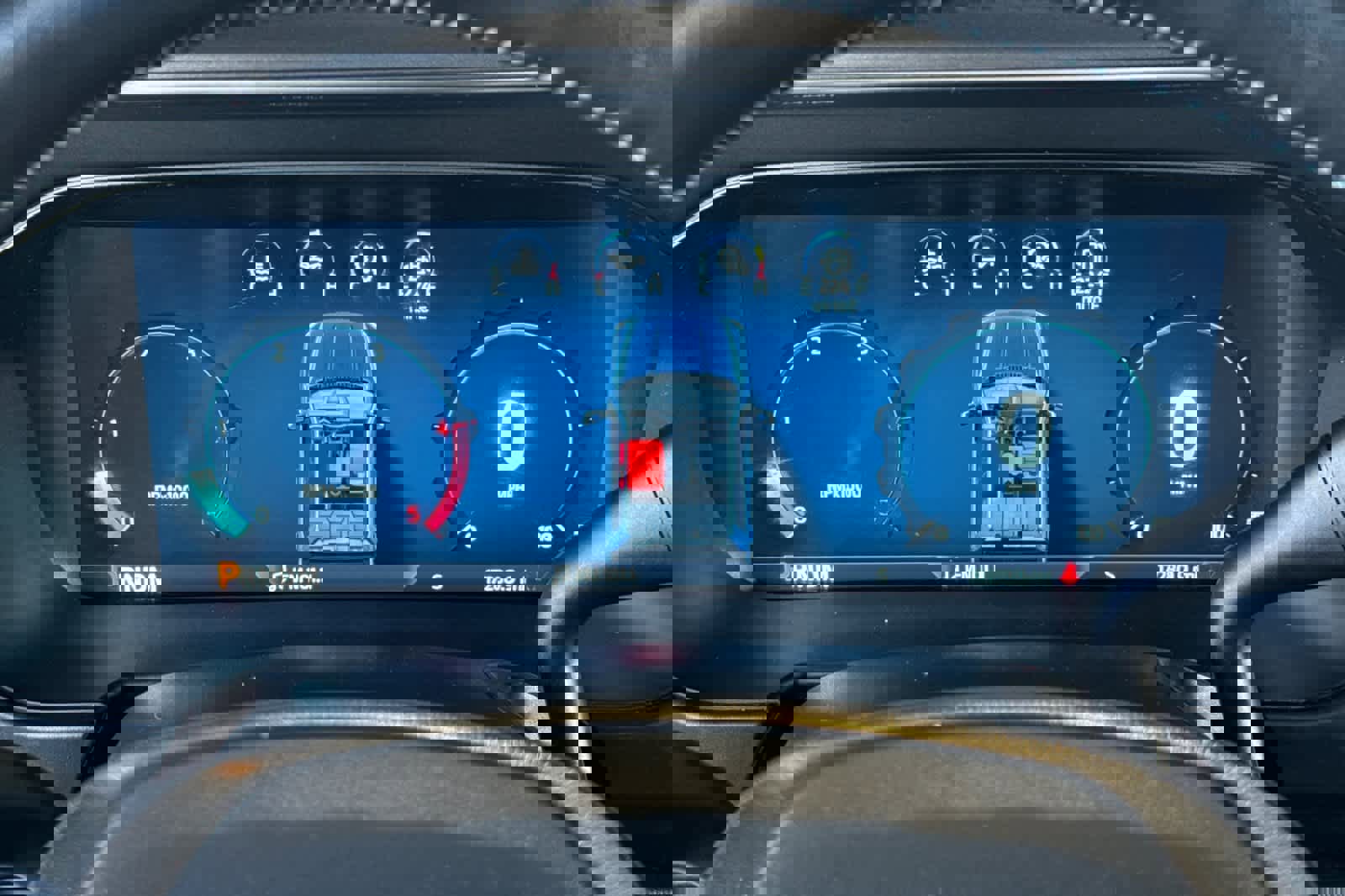 Certified 2025 Ford F350 Platinum w/ Tremor Off-Road Package image 24