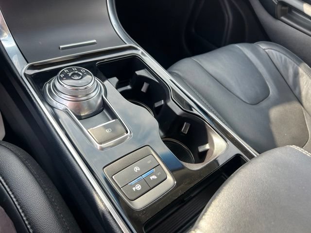 Certified 2019 Ford Edge Titanium w/ Equipment Group 301A AWD/4WD image 16