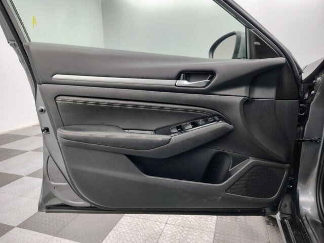 Used 2023 Nissan Altima 2.5 SV w/ SV Premium Package AWD/4WD image 20