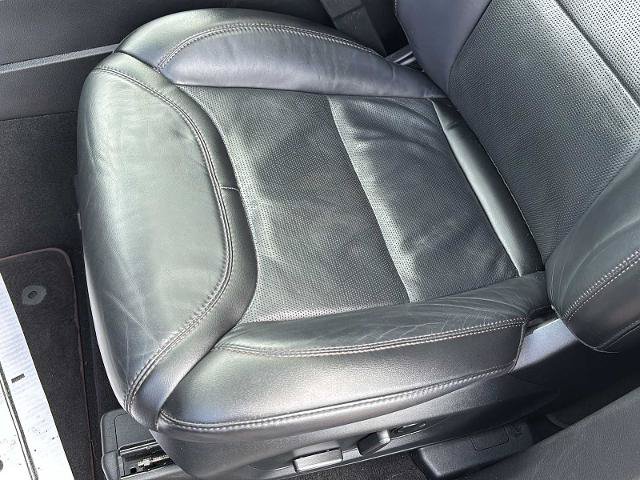 Certified 2023 Ford Explorer Platinum w/ Technology Package AWD/4WD image 26
