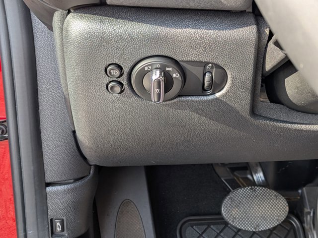 Used 2023 MINI Cooper SE image 16