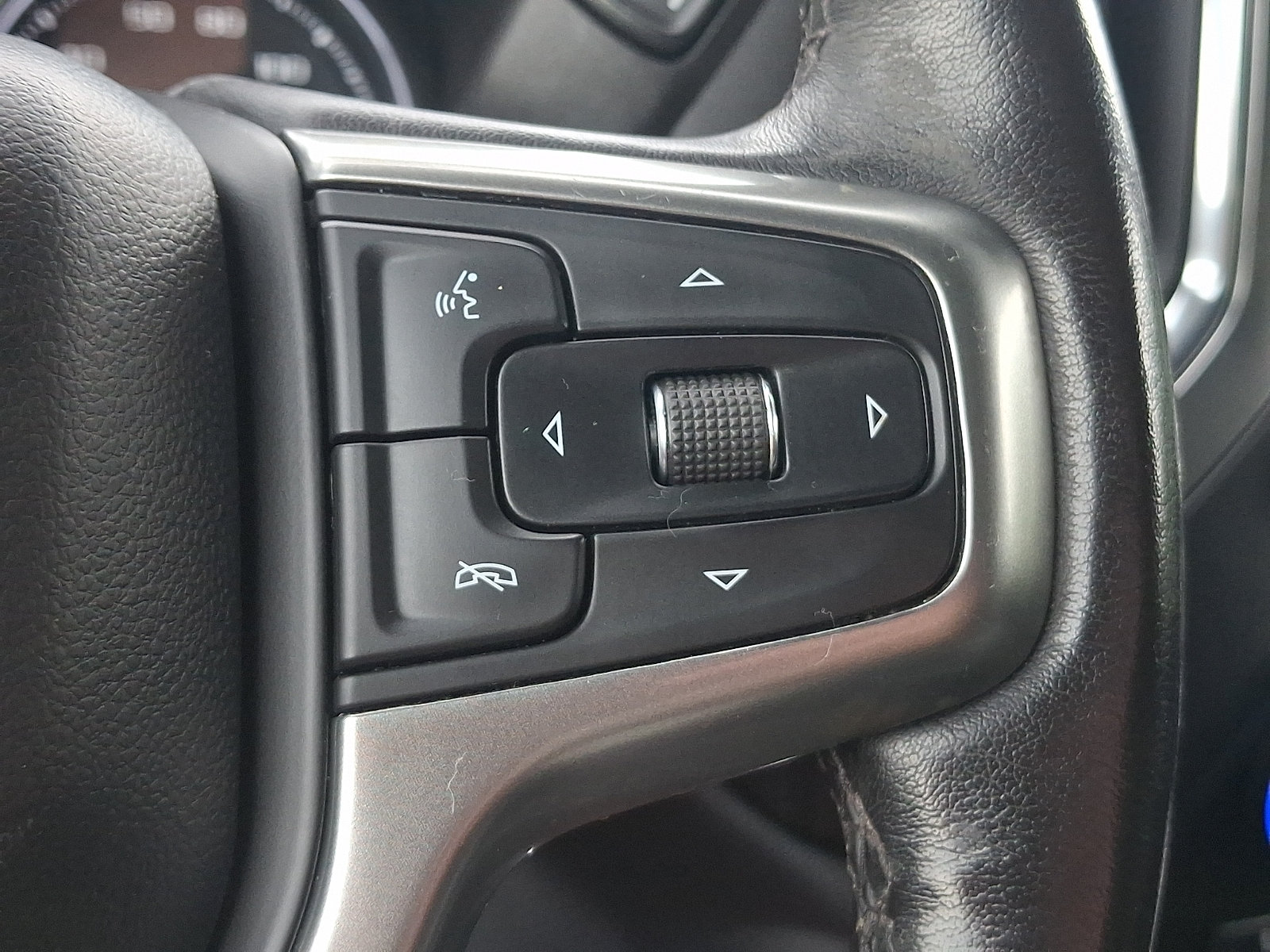 Used 2021 Chevrolet Silverado 1500 LT Trail Boss w/ Convenience Package II AWD/4WD image 23