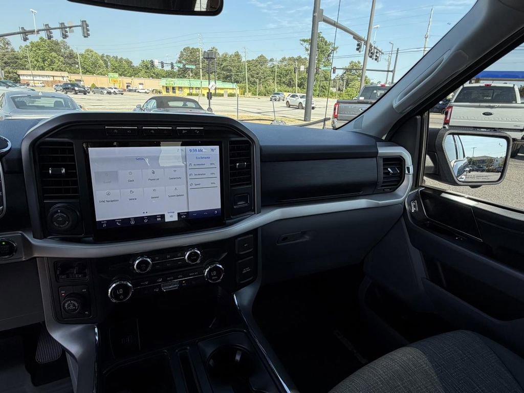 Certified 2021 Ford F150 XLT w/ Equipment Group 302A High image 17