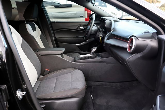 Used 2024 Chevrolet Trax RS image 19