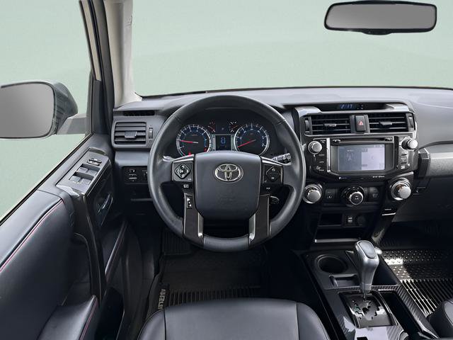 Used 2018 Toyota 4Runner TRD Off-Road Premium AWD/4WD image 17