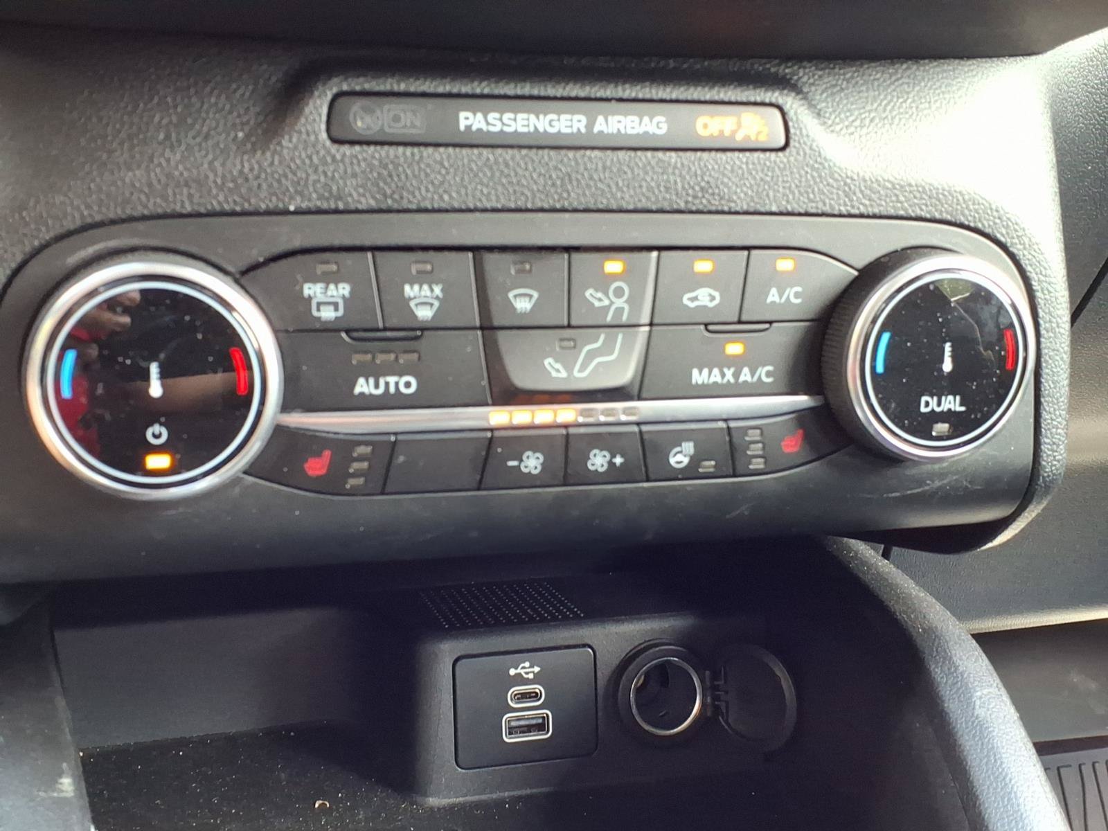 Certified 2025 Ford Escape Active w/ Cold Weather Package AWD/4WD image 19