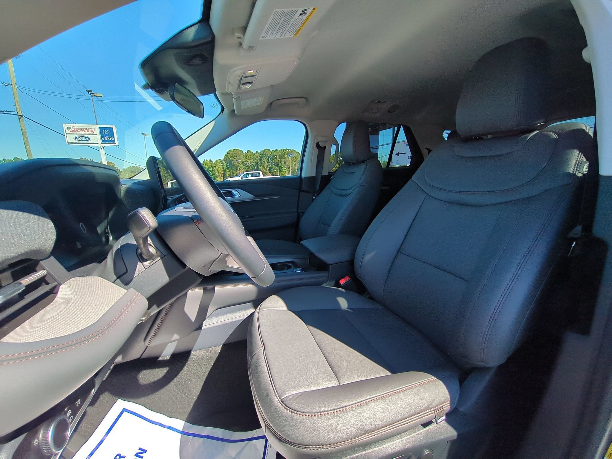 Certified 2026 Ford Explorer Active RWD image 25