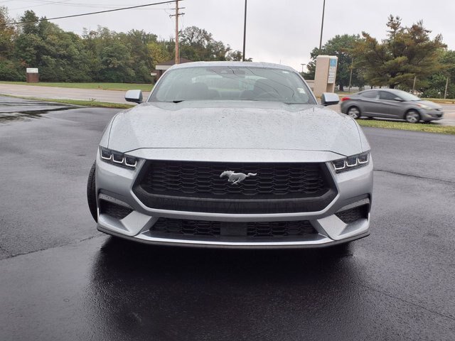 Certified 2025 Ford Mustang Coupe RWD image 8