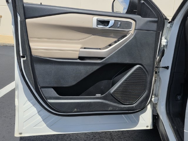 Certified 2022 Ford Explorer XLT RWD image 16