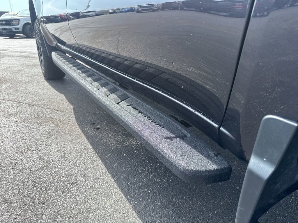 Used 2022 Chevrolet Silverado 1500 LT Trail Boss AWD/4WD image 19