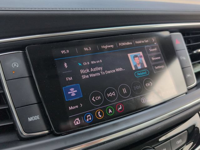 Used 2022 Buick Enclave Avenir w/ Avenir Technology Package FWD image 31