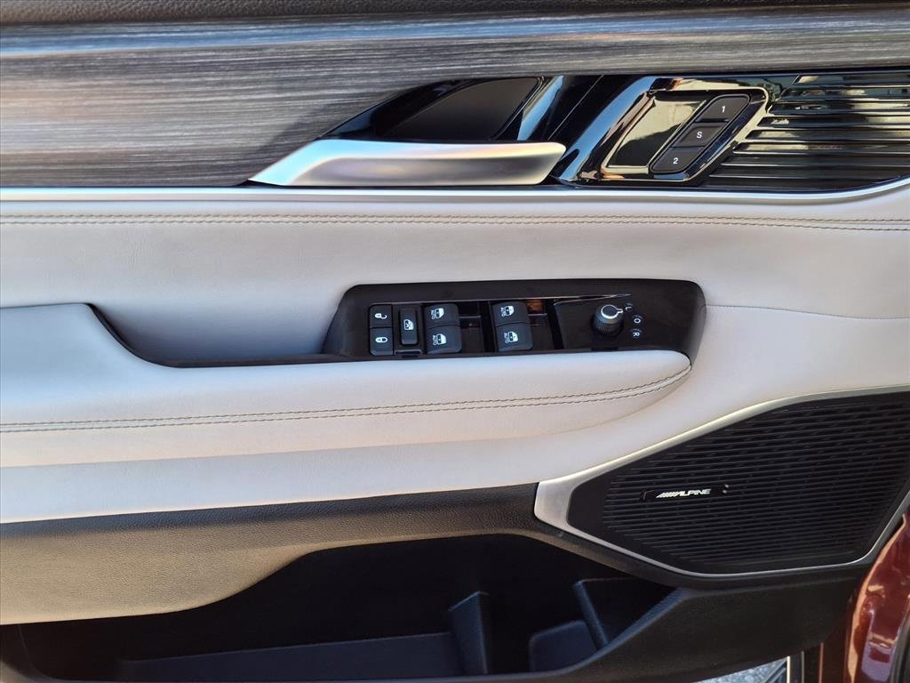 Used 2024 Jeep Wagoneer Series II w/ Premium Group I image 24