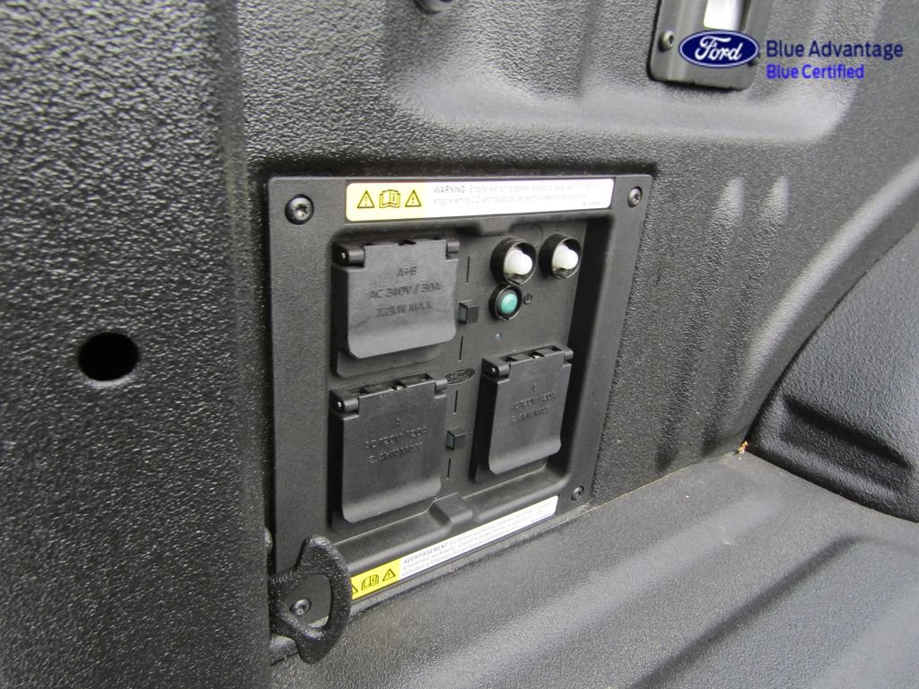 Certified 2025 Ford F150 Lariat w/ Equipment Group 501A Mid AWD/4WD image 8