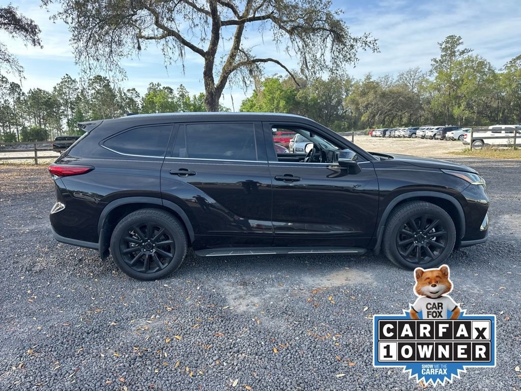 Used 2022 Toyota Highlander Limited image 6