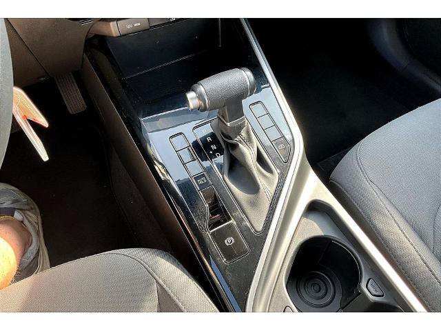 Used 2025 Kia Niro LX FWD image 15