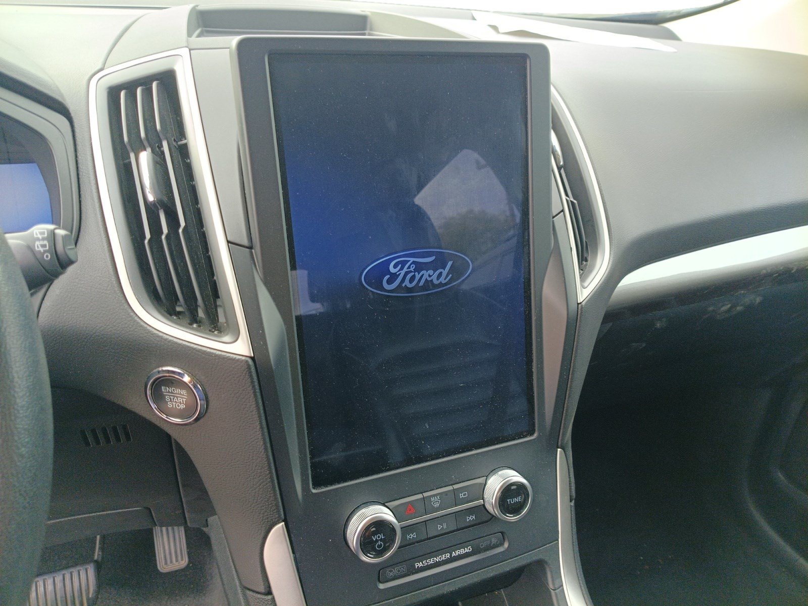 Certified 2024 Ford Edge SEL AWD/4WD image 13