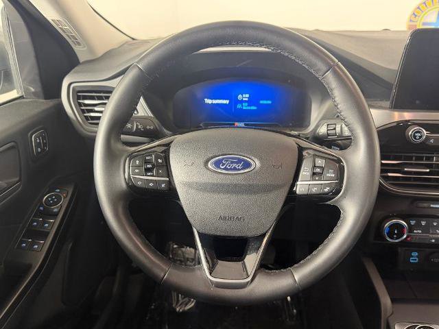 Certified 2022 Ford Escape Titanium AWD/4WD image 7