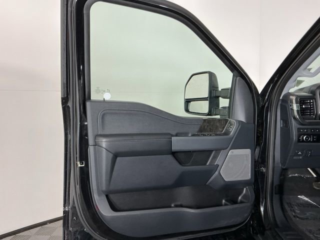 Certified 2023 Ford F350 Lariat w/ Lariat Ultimate Package AWD/4WD image 16