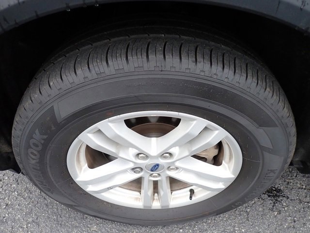 Certified 2023 Ford Explorer XLT w/ Equipment Group 202A image 12