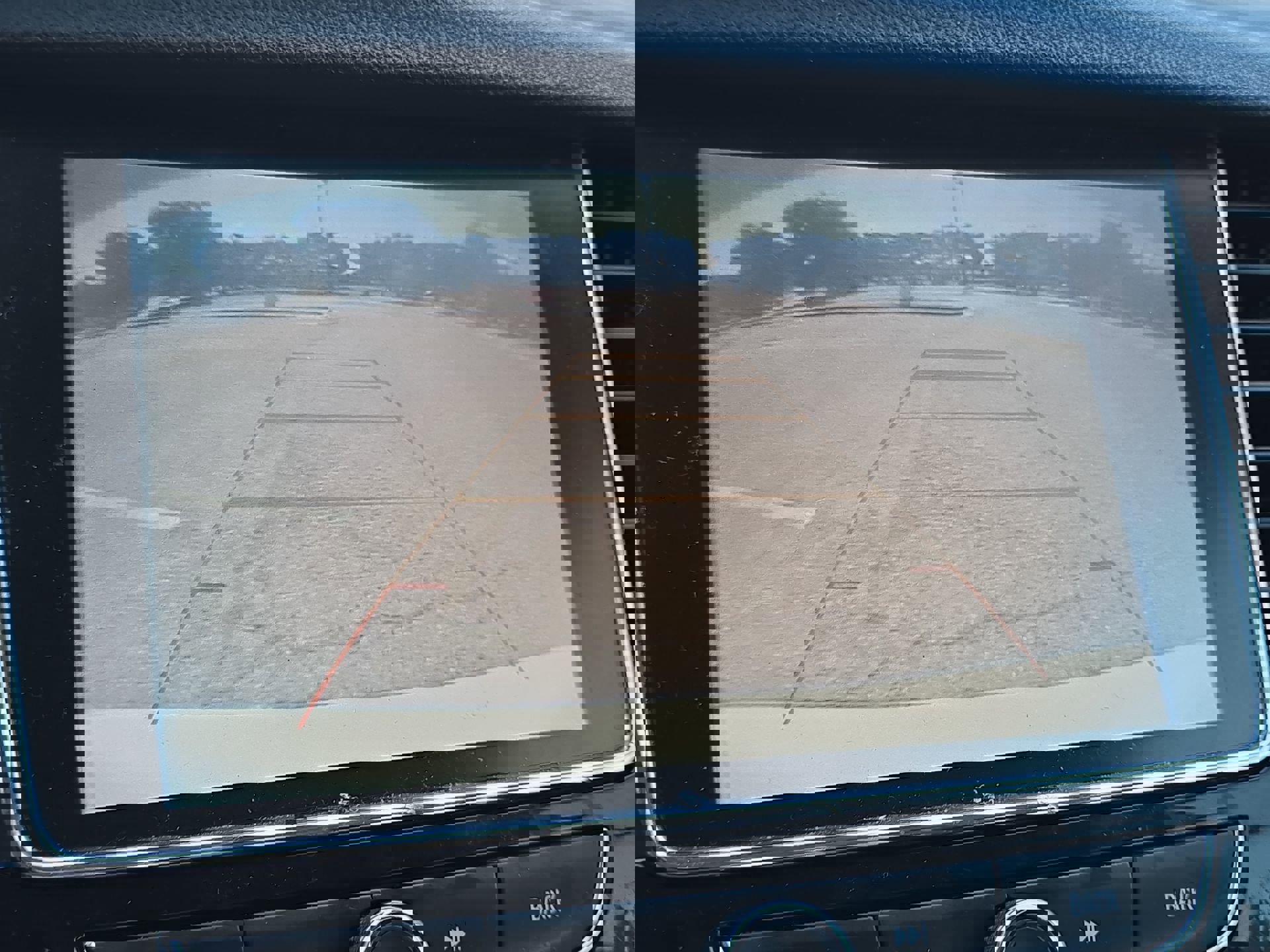 Used 2021 Buick Encore Preferred image 18