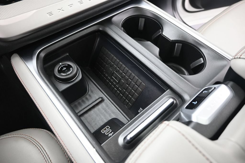 Certified 2025 Ford Expedition Max Active RWD image 18