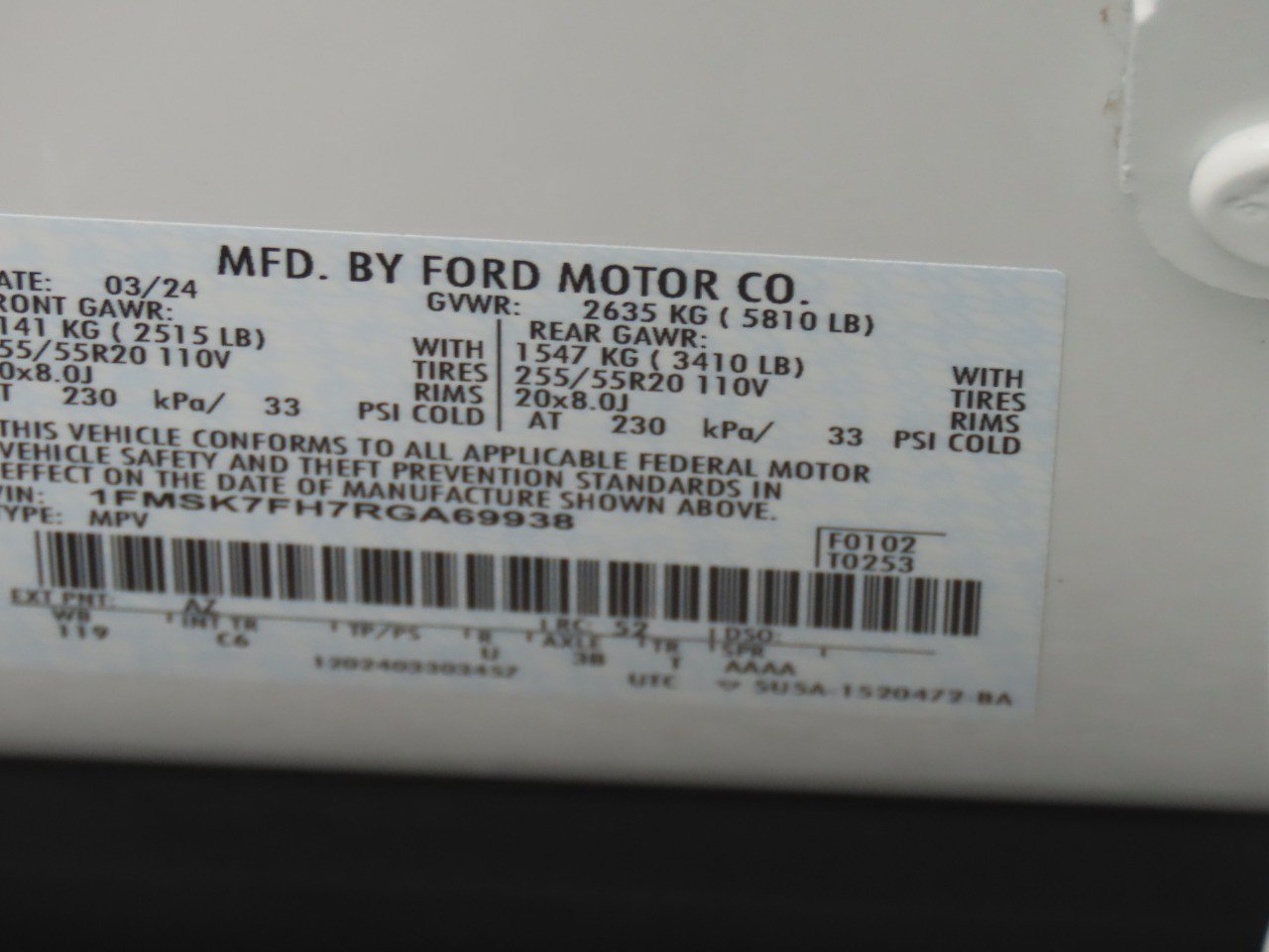 Certified 2024 Ford Explorer Limited w/ Limited Technology Package RWD image 34